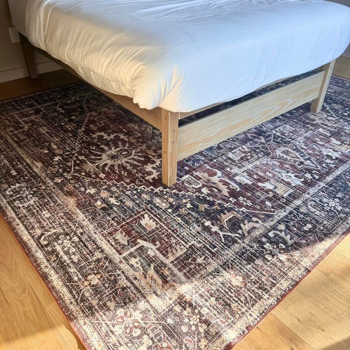 Currant and Harvest MM-17 Machine Washable Rug