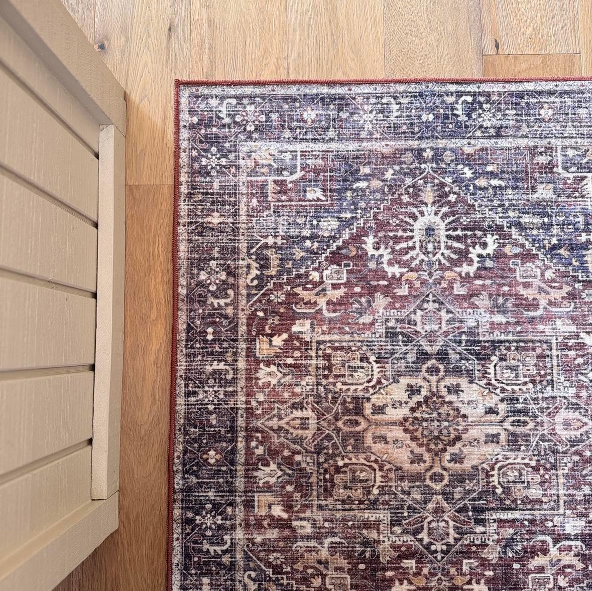 Currant and Harvest MM-17 Machine Washable Rug