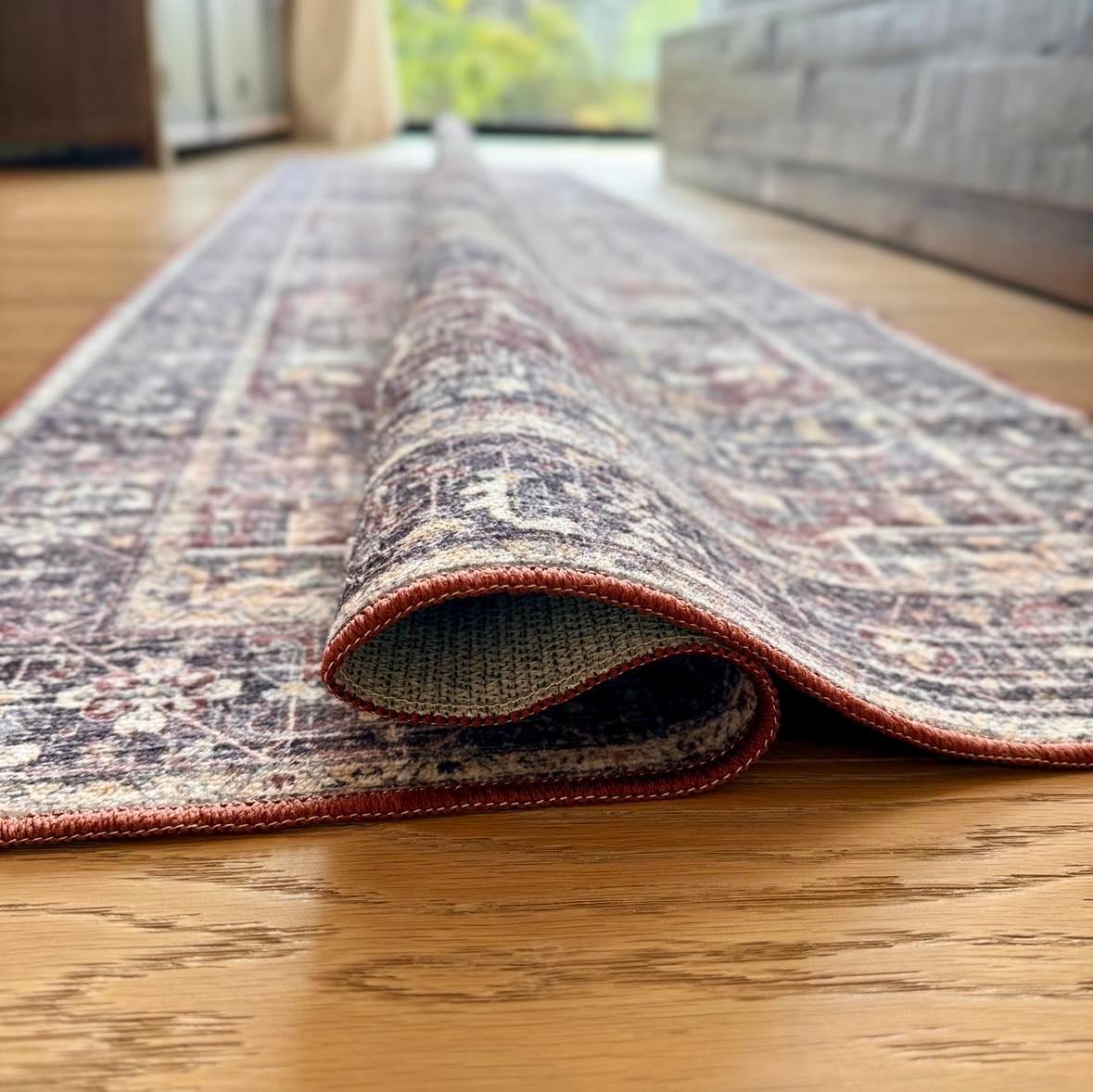 Currant and Harvest MM-17 Machine Washable Rug