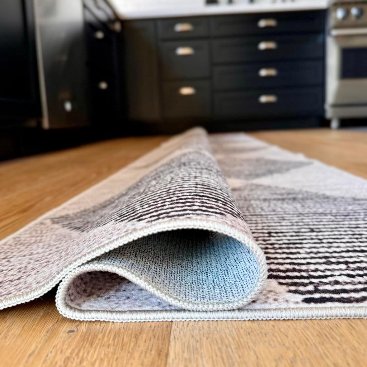 Ebony and Oatmeal MM-13 Machine Washable Rug