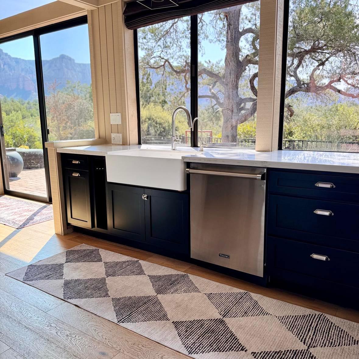 Ebony and Oatmeal MM-13 Machine Washable Rug