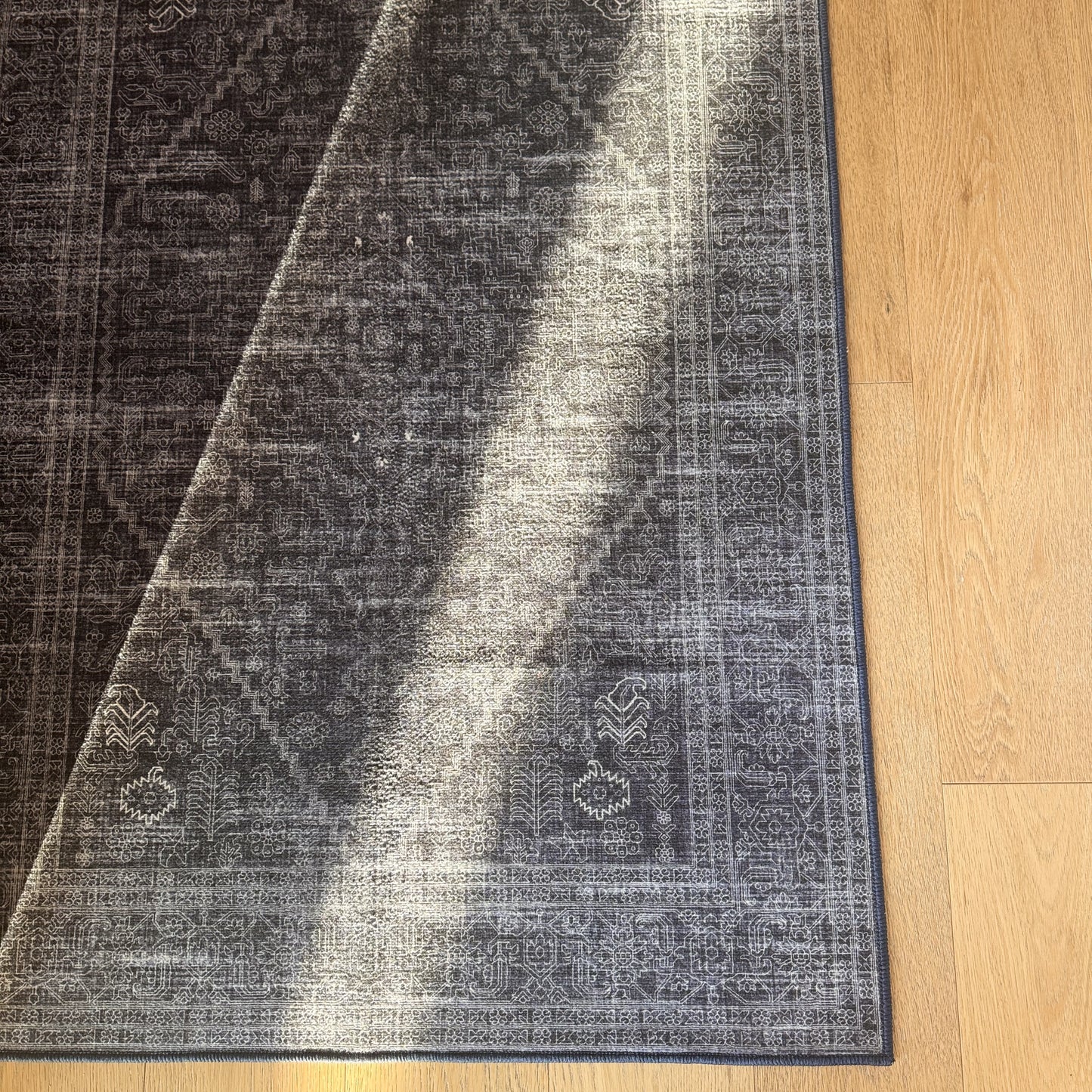Indigo and Cloud MM-19 Machine Washable Rug