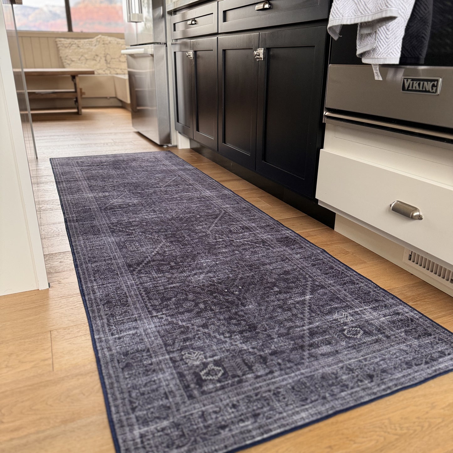 Indigo and Cloud MM-19 Machine Washable Rug
