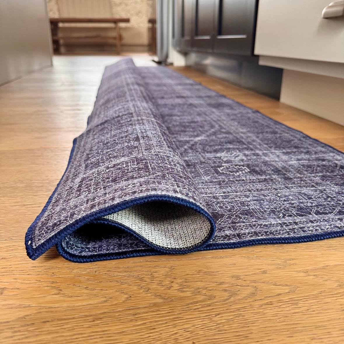 Indigo and Cloud MM-19 Machine Washable Rug