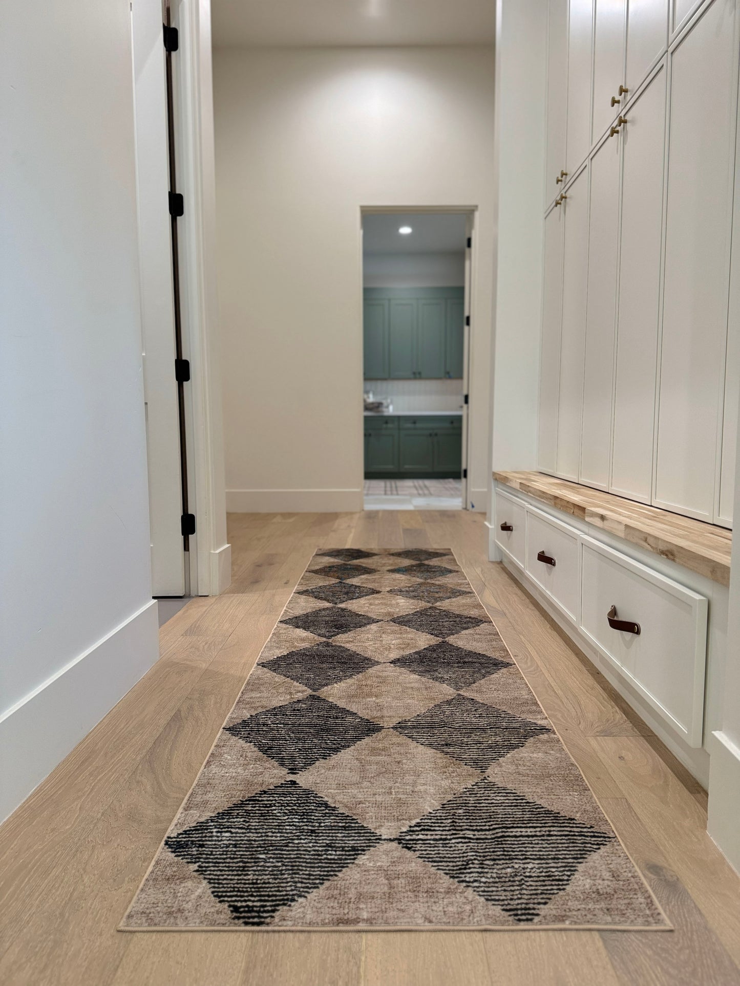 Earthen Diamond MM-39 Machine Washable Rug