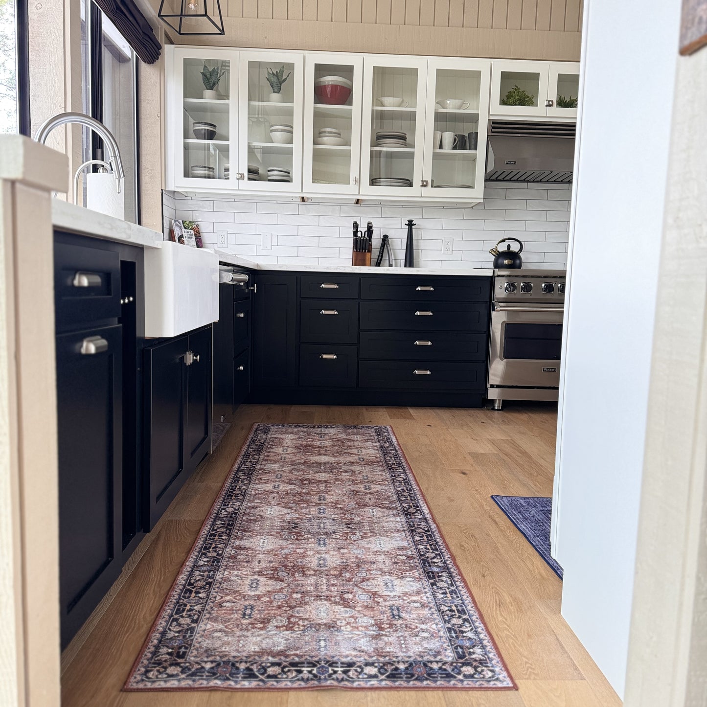 Spice and Midnight MM-20 Blue Machine Washable Rug